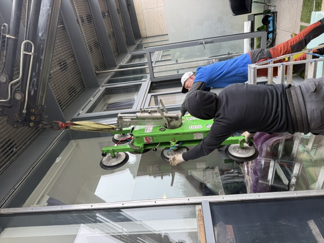 About Clapton Glazing
